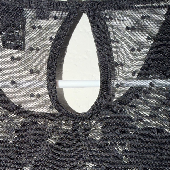 Forever 21 Black Sheer Lace long sleeve cropped Blouse - Picture 7 of 7